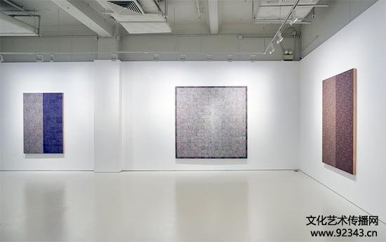 麦克阿瑟·比尼恩（McArthur   Binion）个展现场